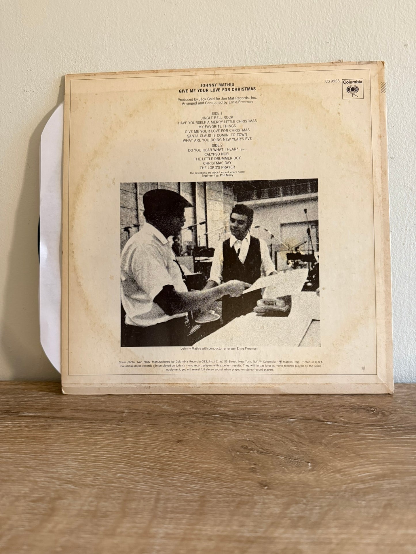 Johnny Mathis – Give Me Your Love For Christmas