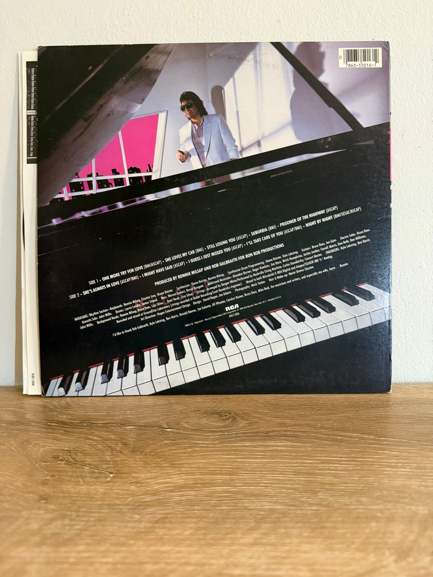 Ronnie Milsap – One More Try For Love