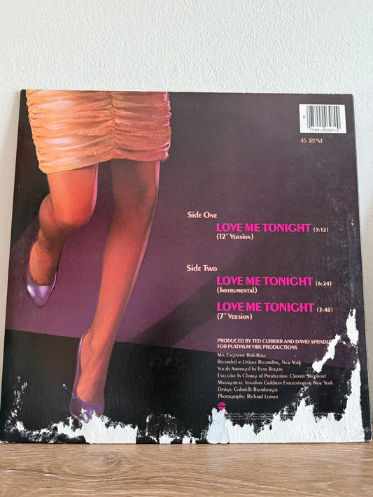 Rochelle – Love Me Tonight