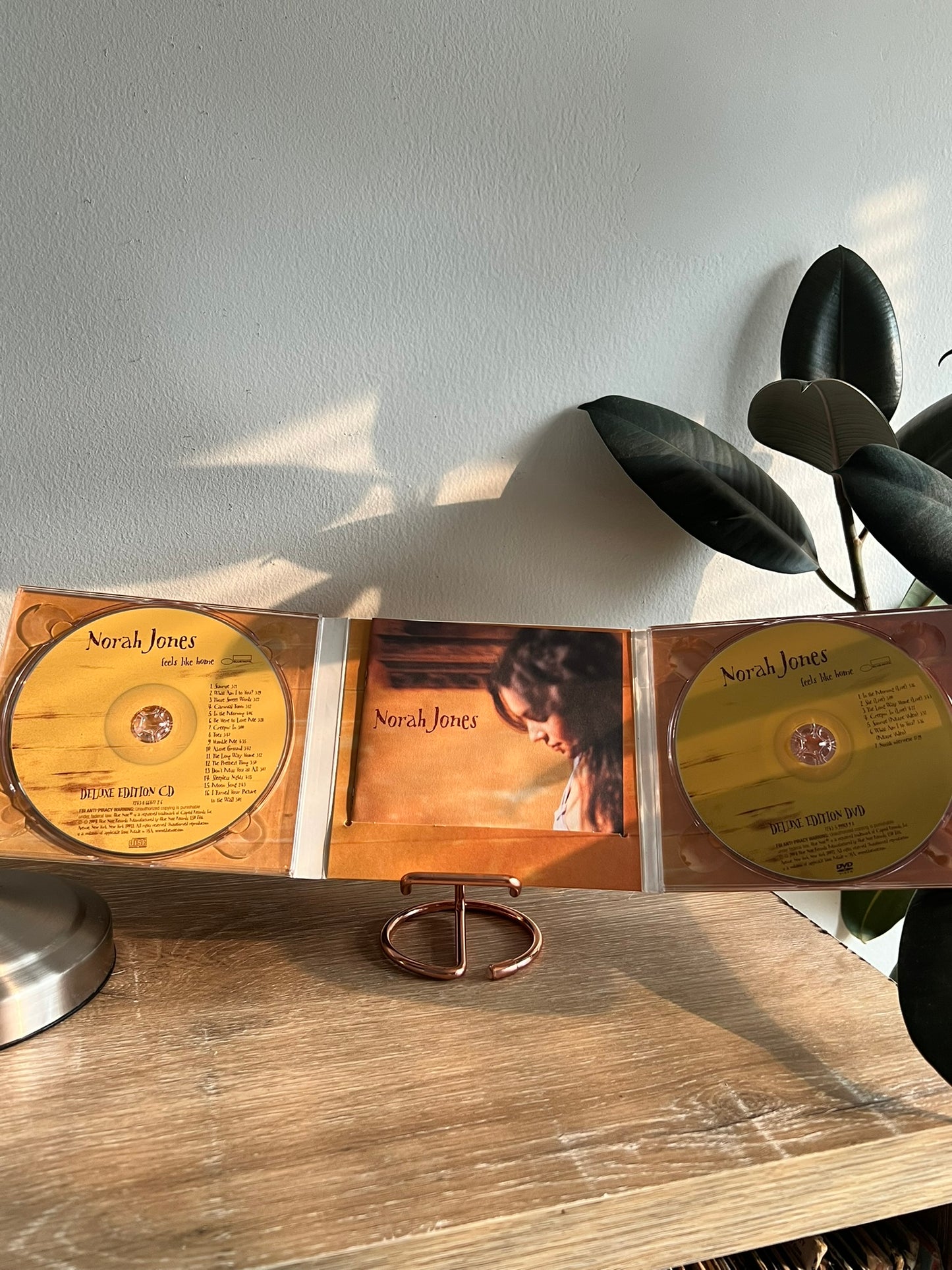 Norah Jones – Feels Like Home