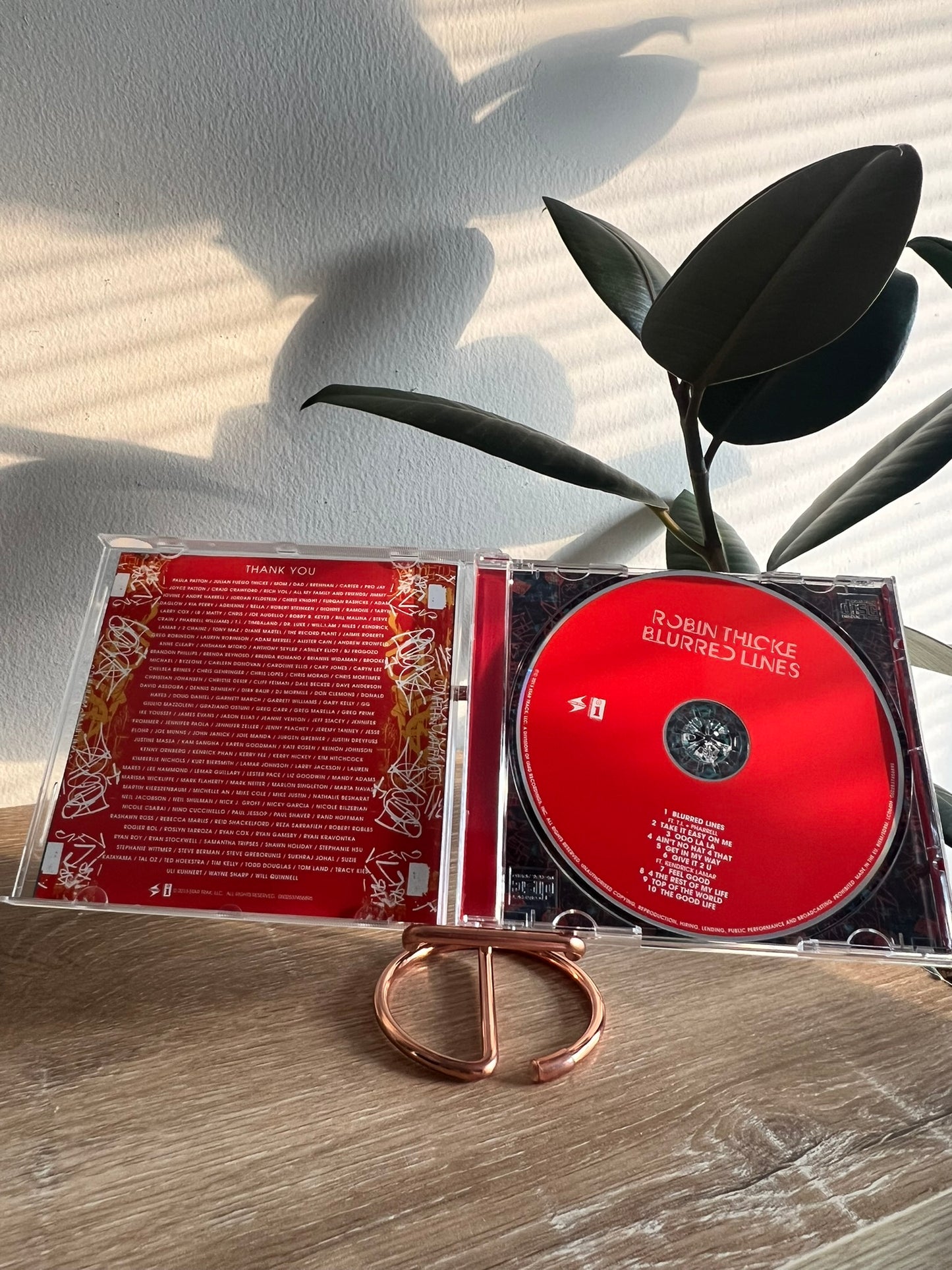 Robin Thicke – Blurred Lines