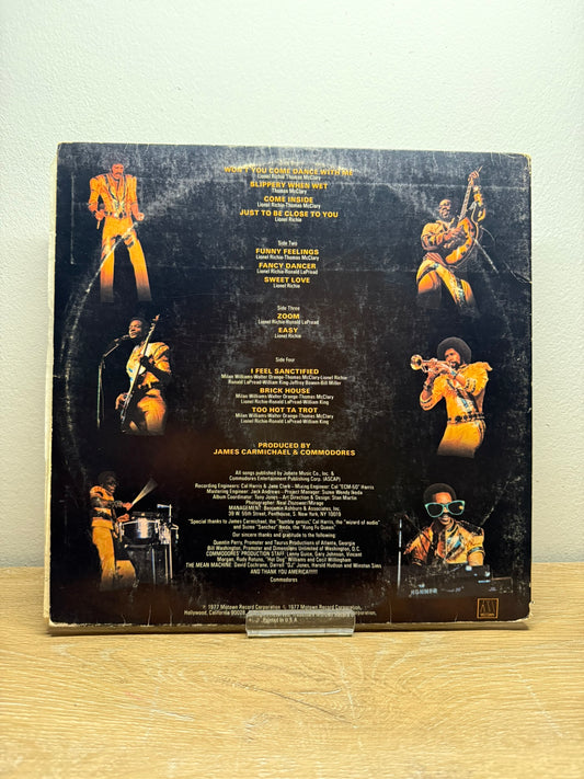 Commodores – Live!