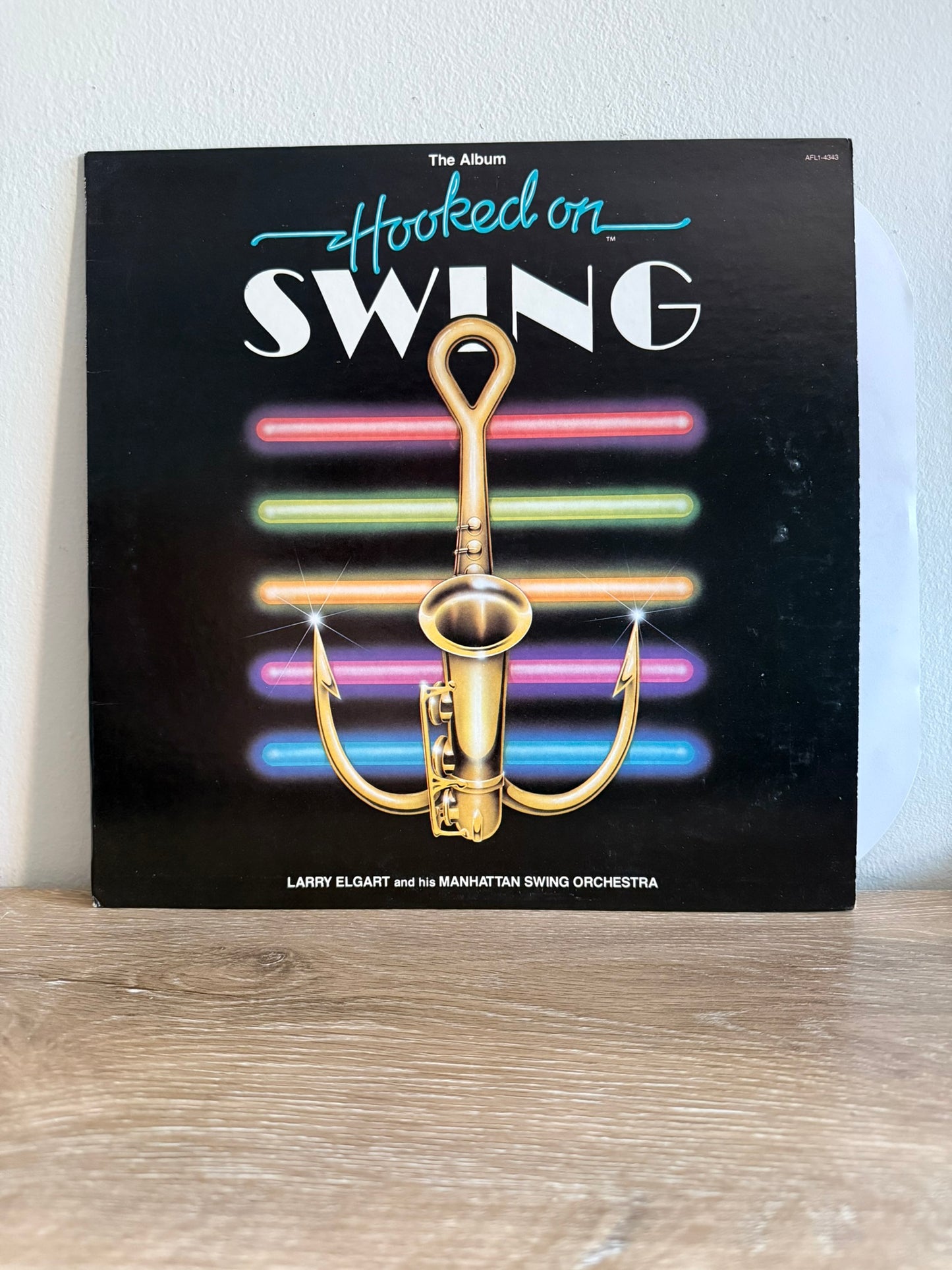 Larry Elgart And His Manhattan Swing Orchestra – Hooked On Swing