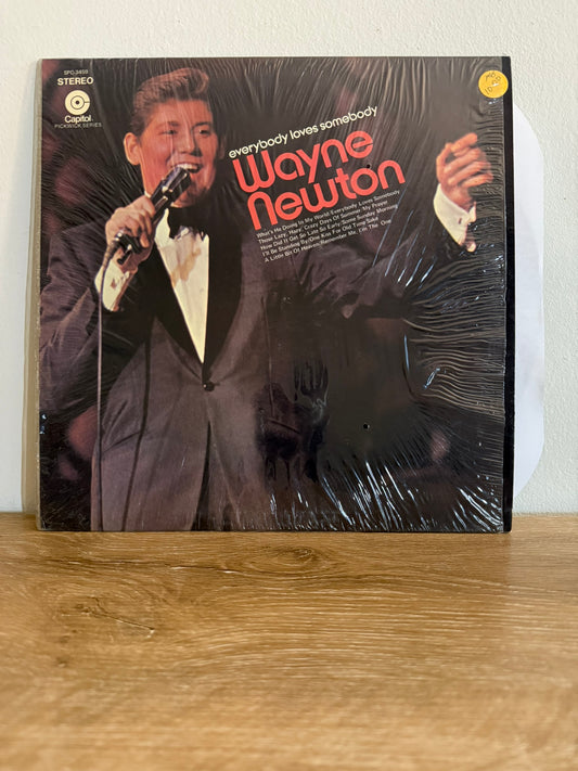 Wayne Newton – Everybody Loves Somebody