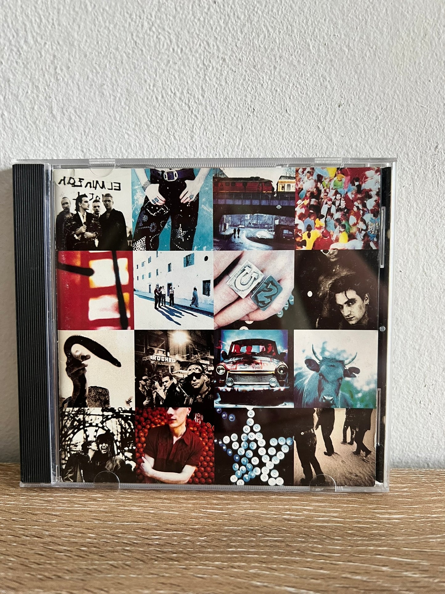 U2 - Achtung Baby