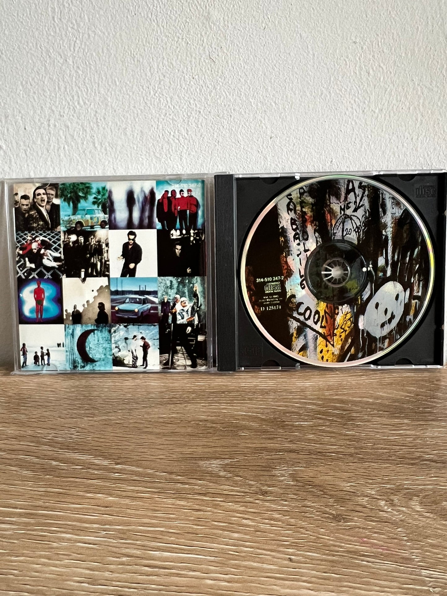 U2 - Achtung Baby
