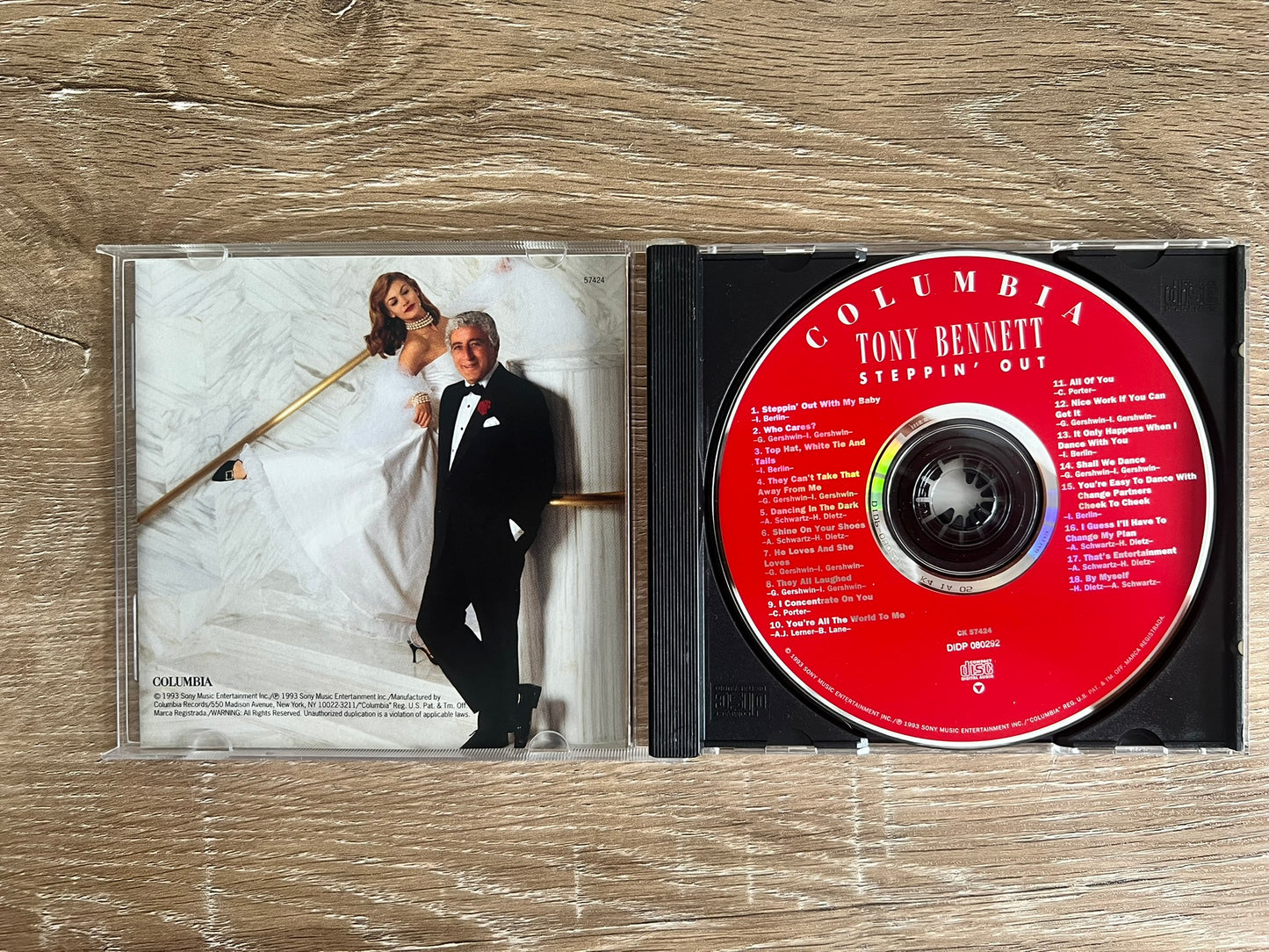 Tony Bennett - Steppin' Out