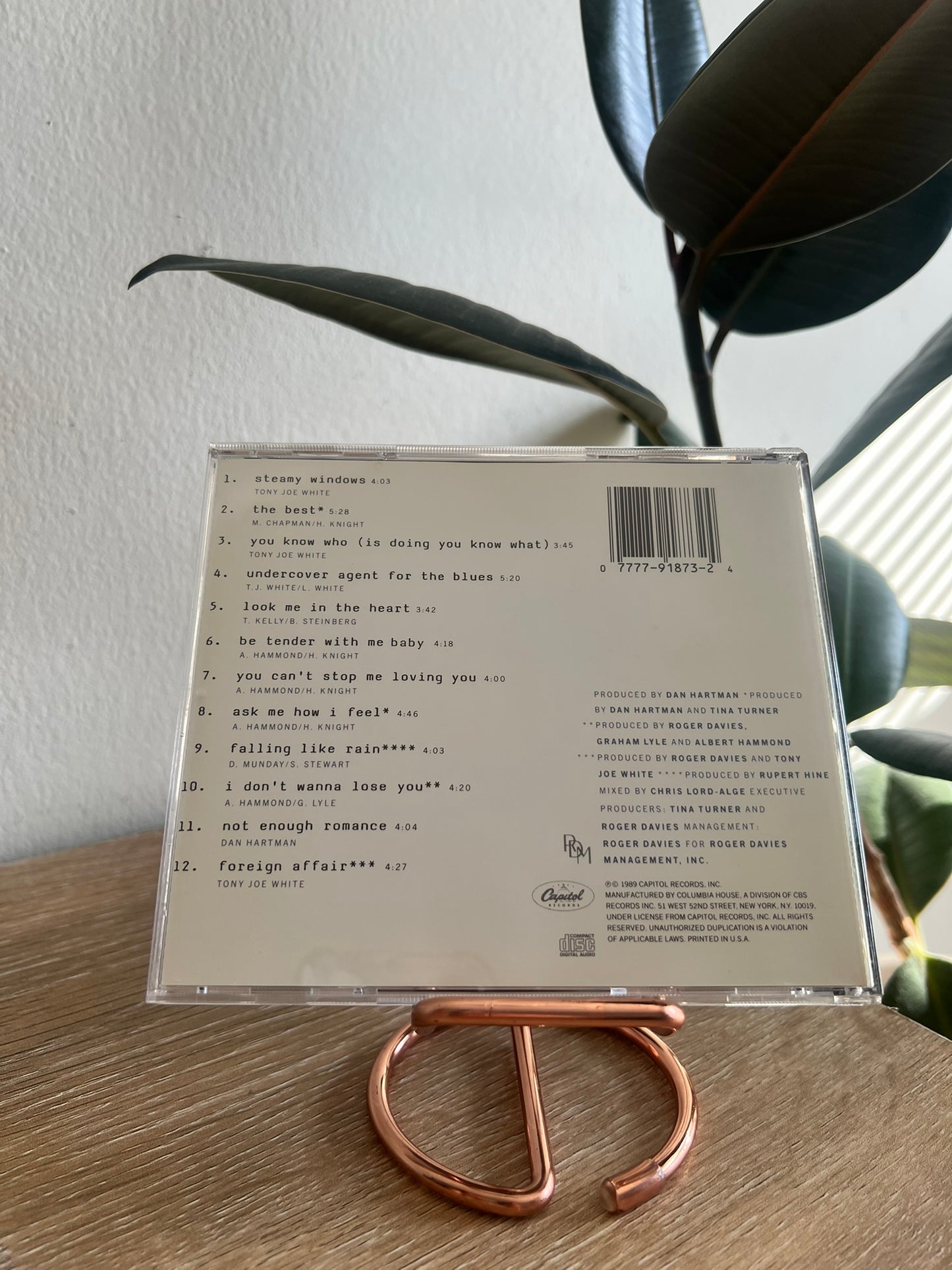 Tina Turner – Foreign Affair