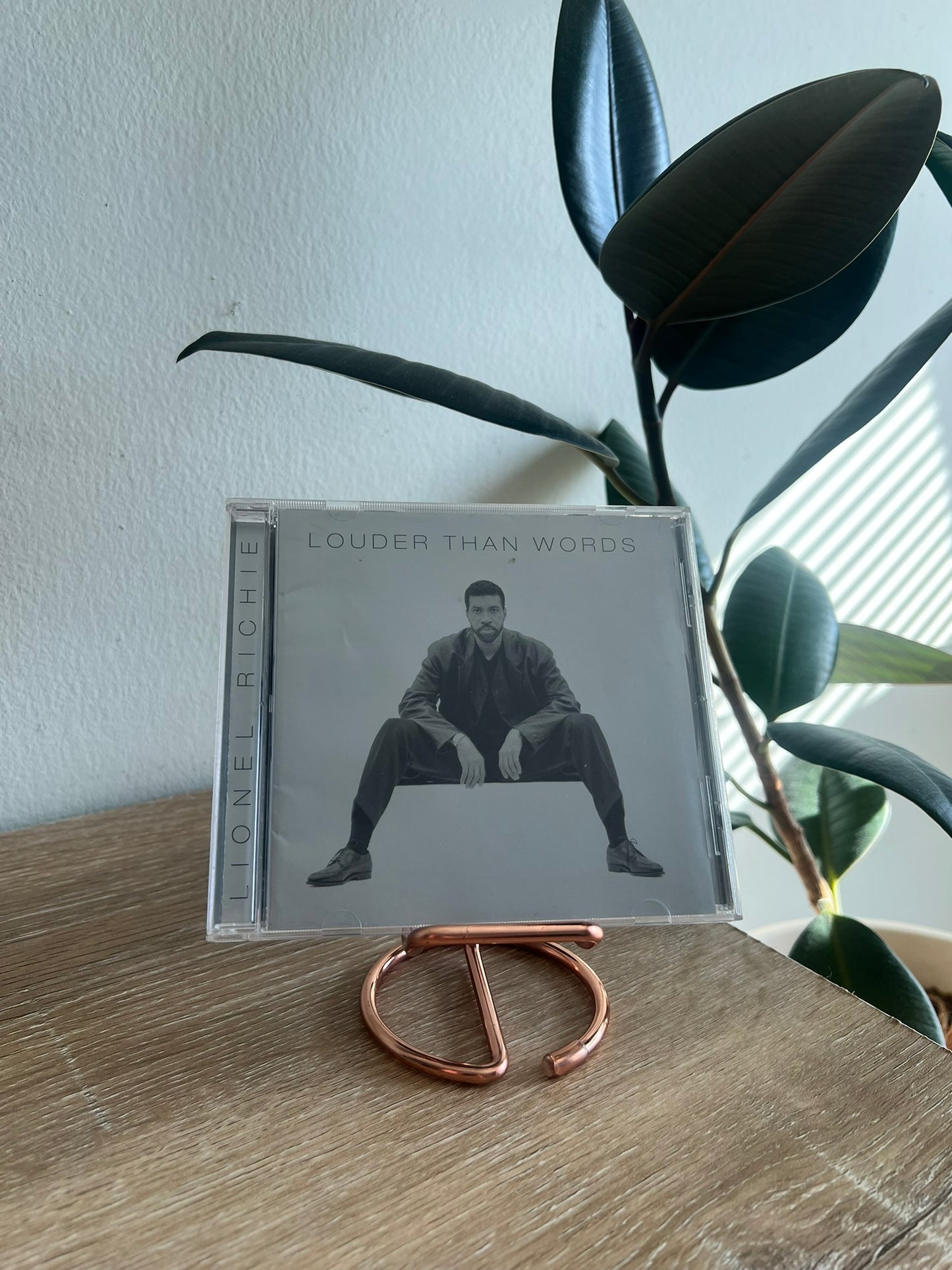 Lionel Richie – Louder Than Words