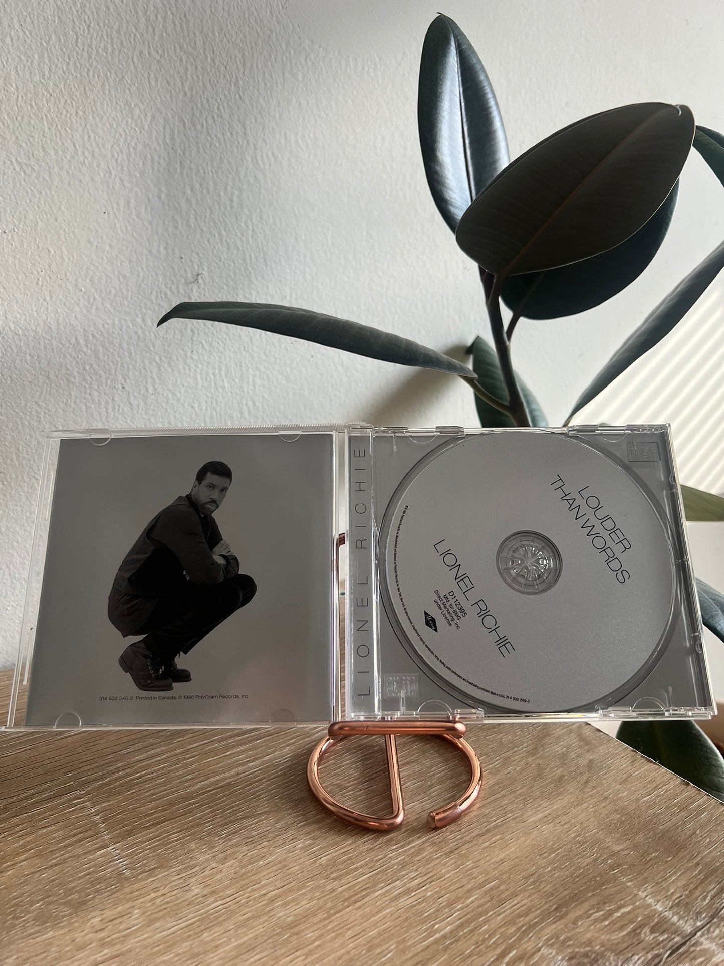 Lionel Richie – Louder Than Words