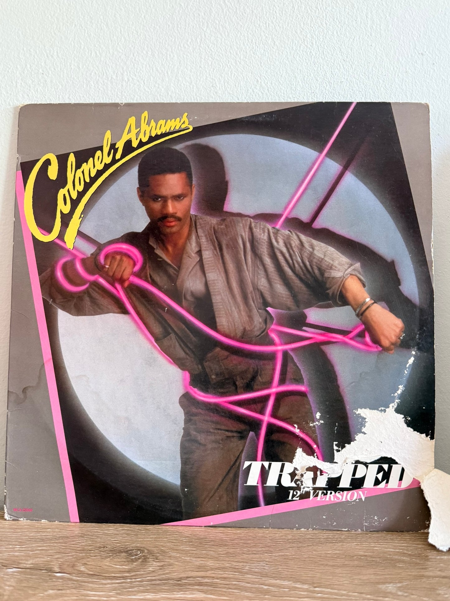 Colonel Abrams – Trapped