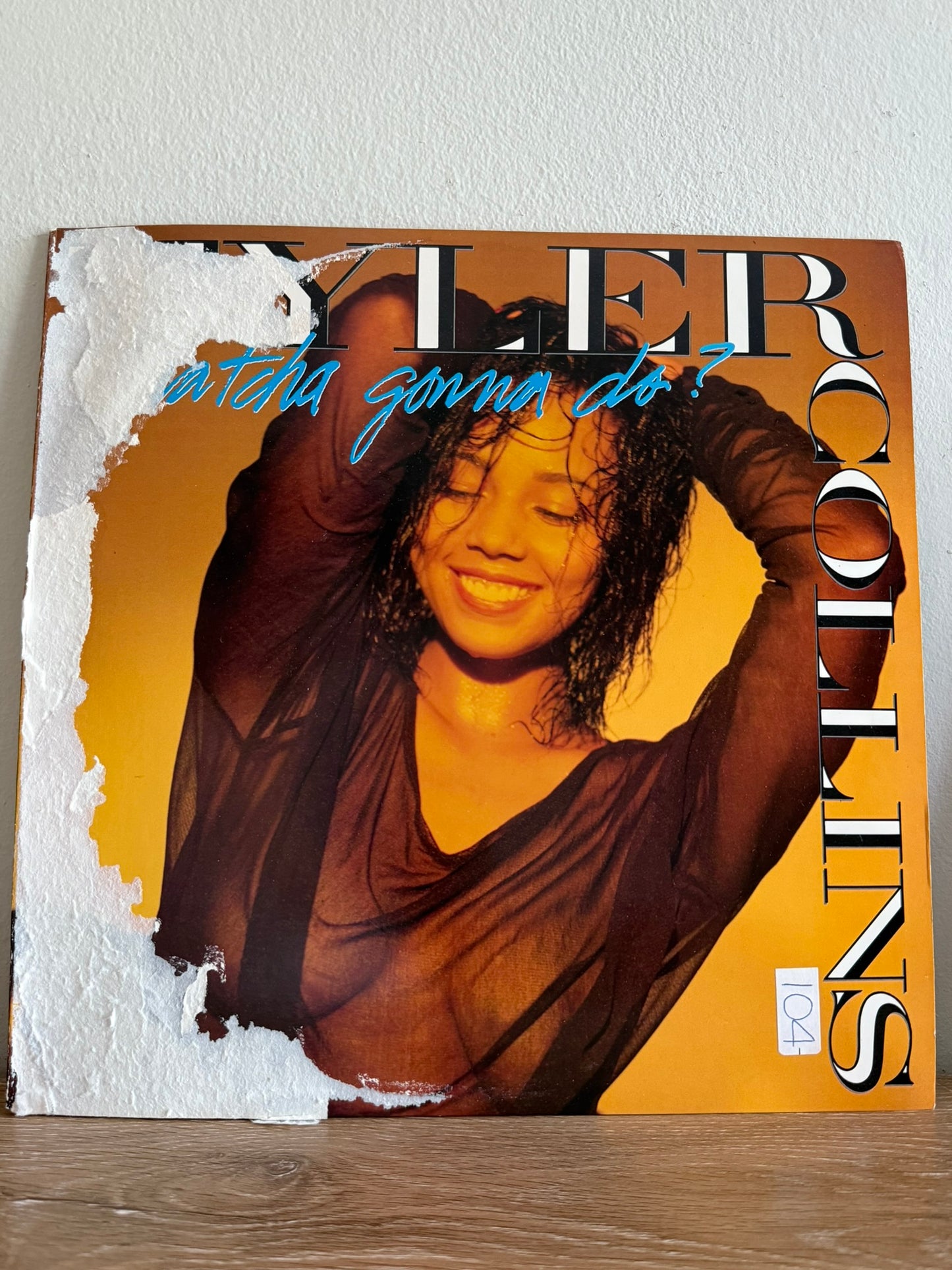 Tyler Collins – Girls Nite Out