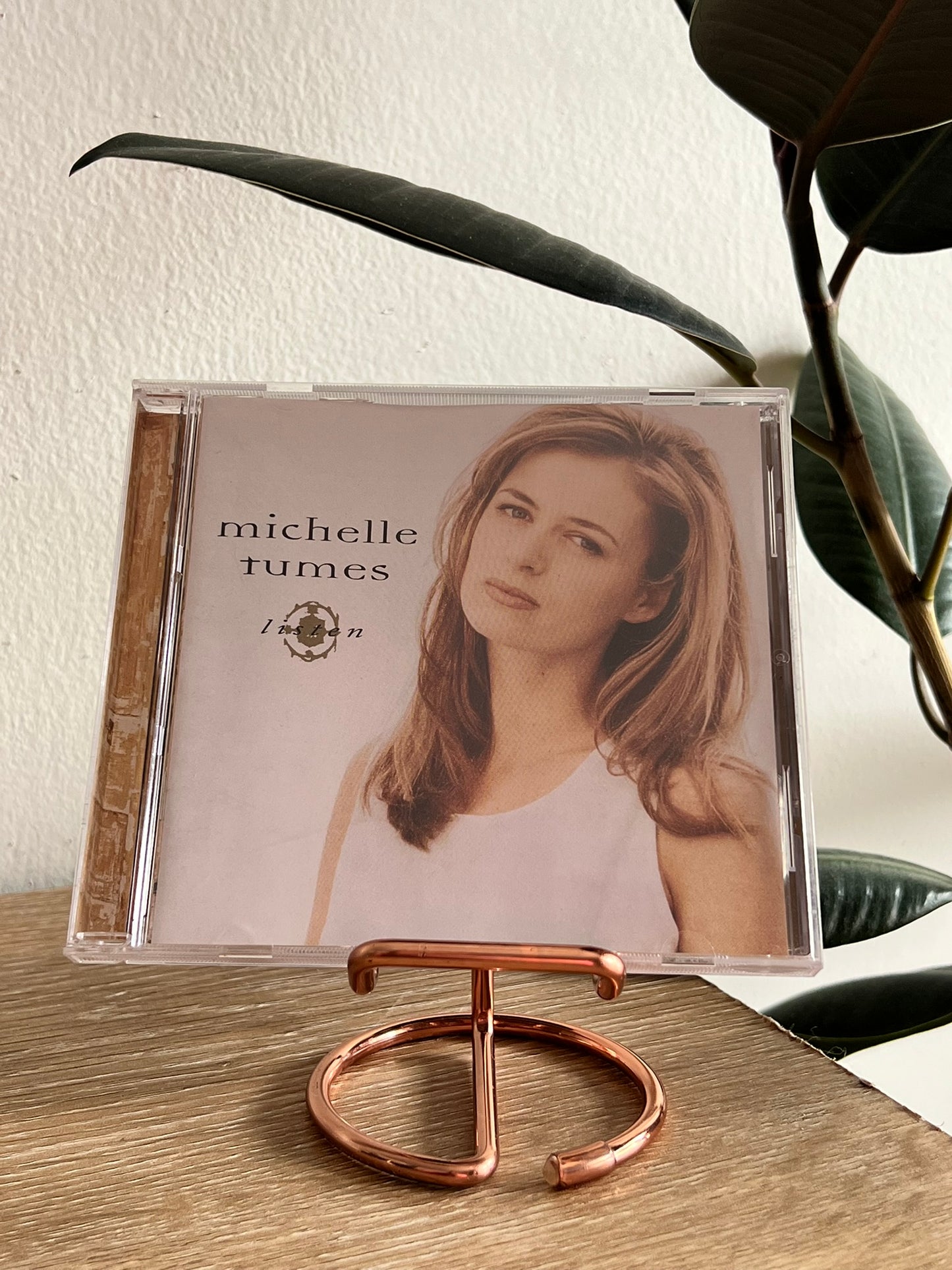 Michelle Tumes – Listen