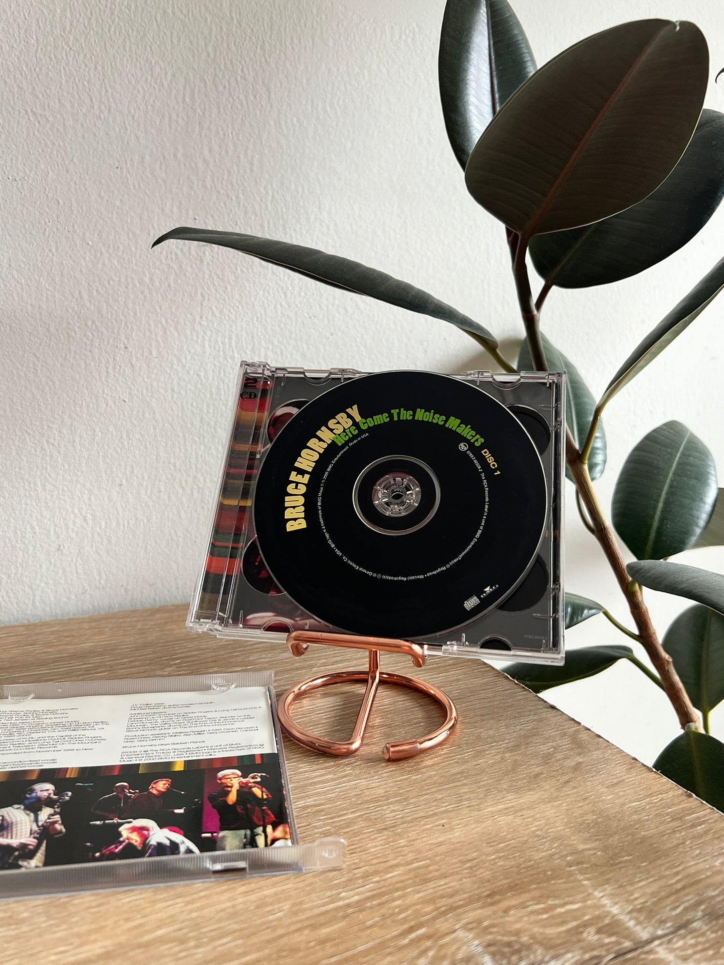 Bruce Hornsby – Here Come The Noise Makers