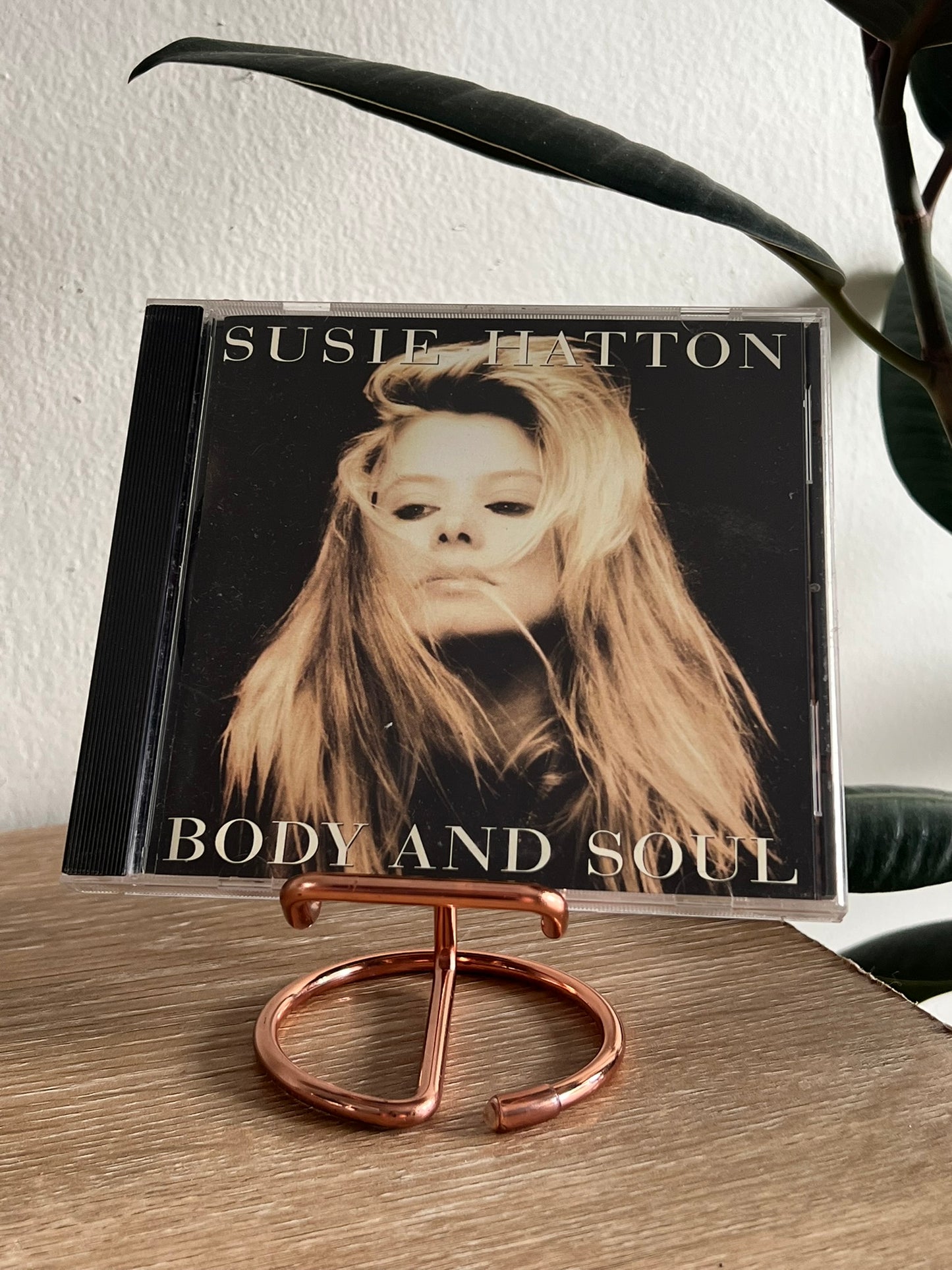 Susie Hatton – Body And Soul