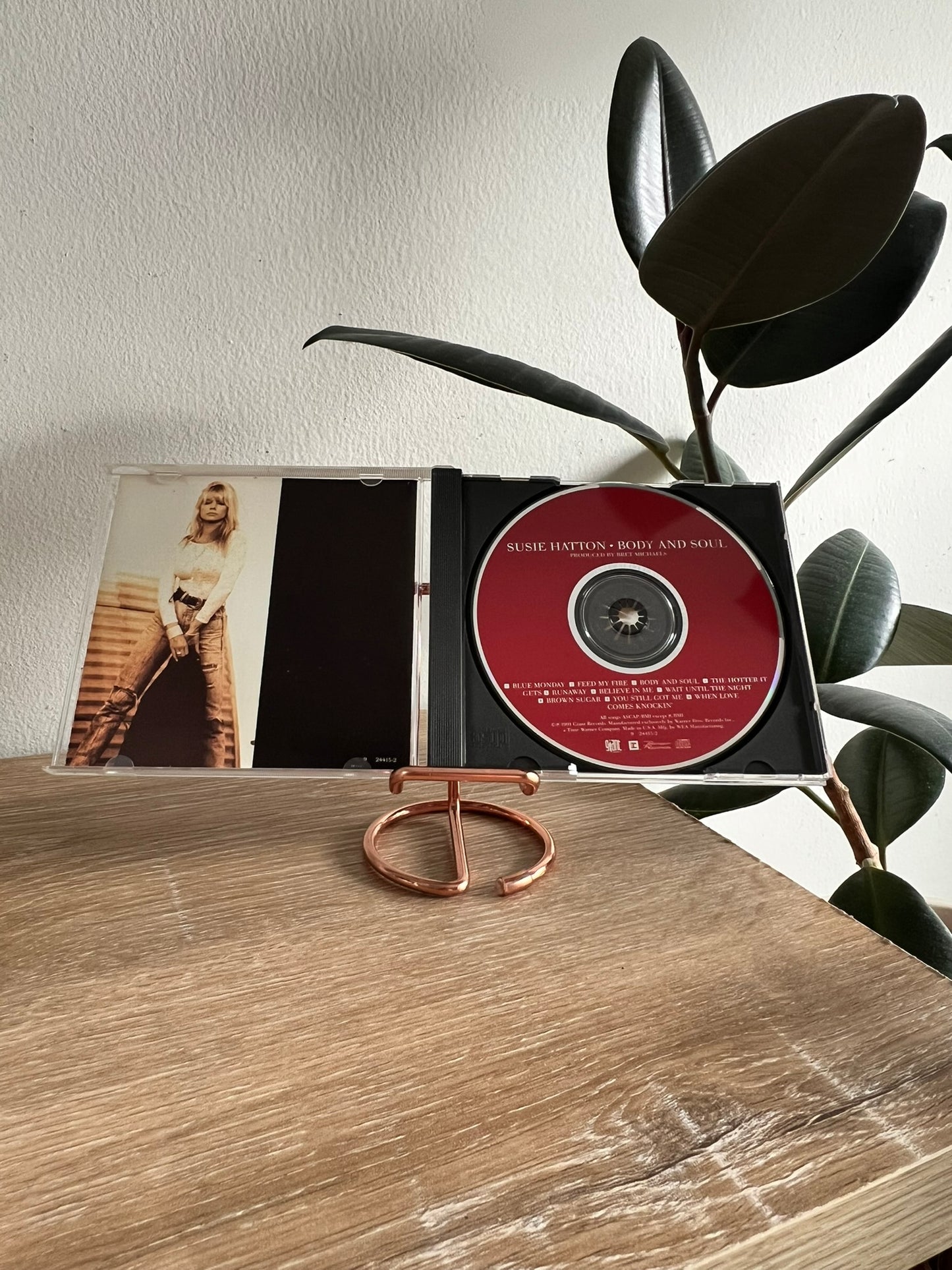 Susie Hatton – Body And Soul