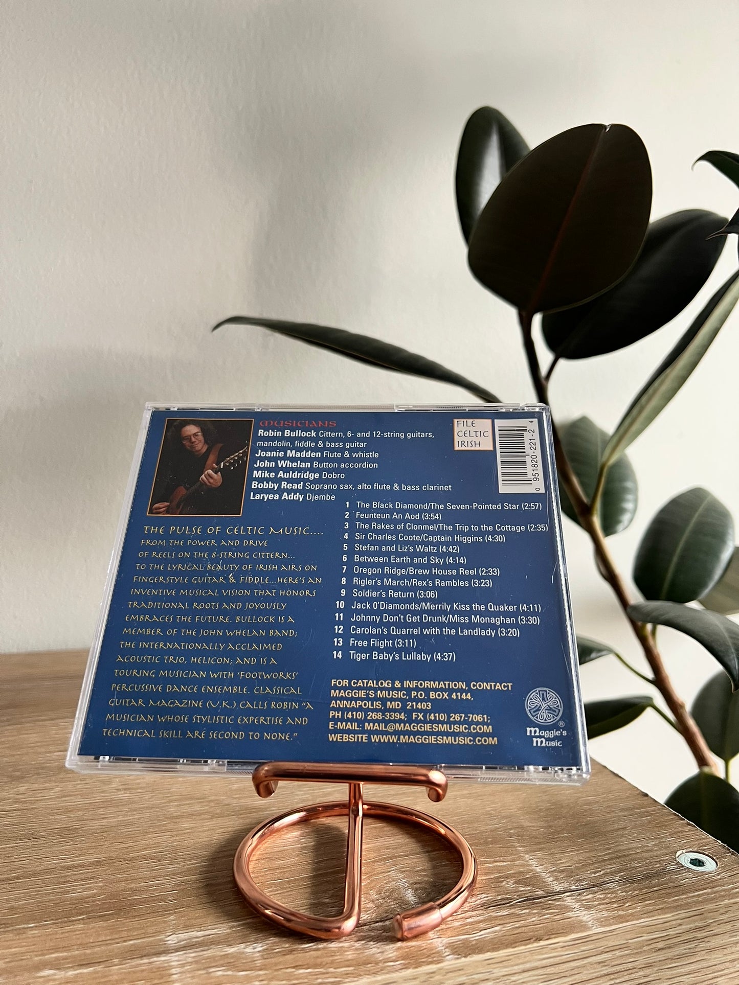 Robin Bullock – Between Earth & Sky