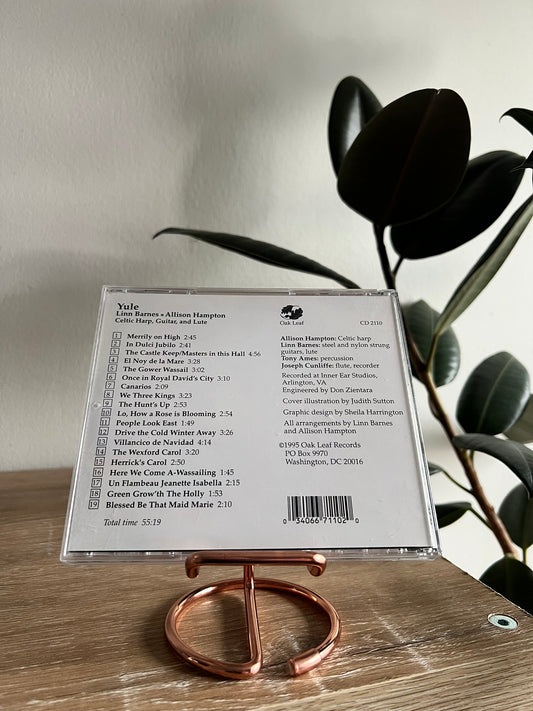 Linn Barnes, Allison Hampton – Yule