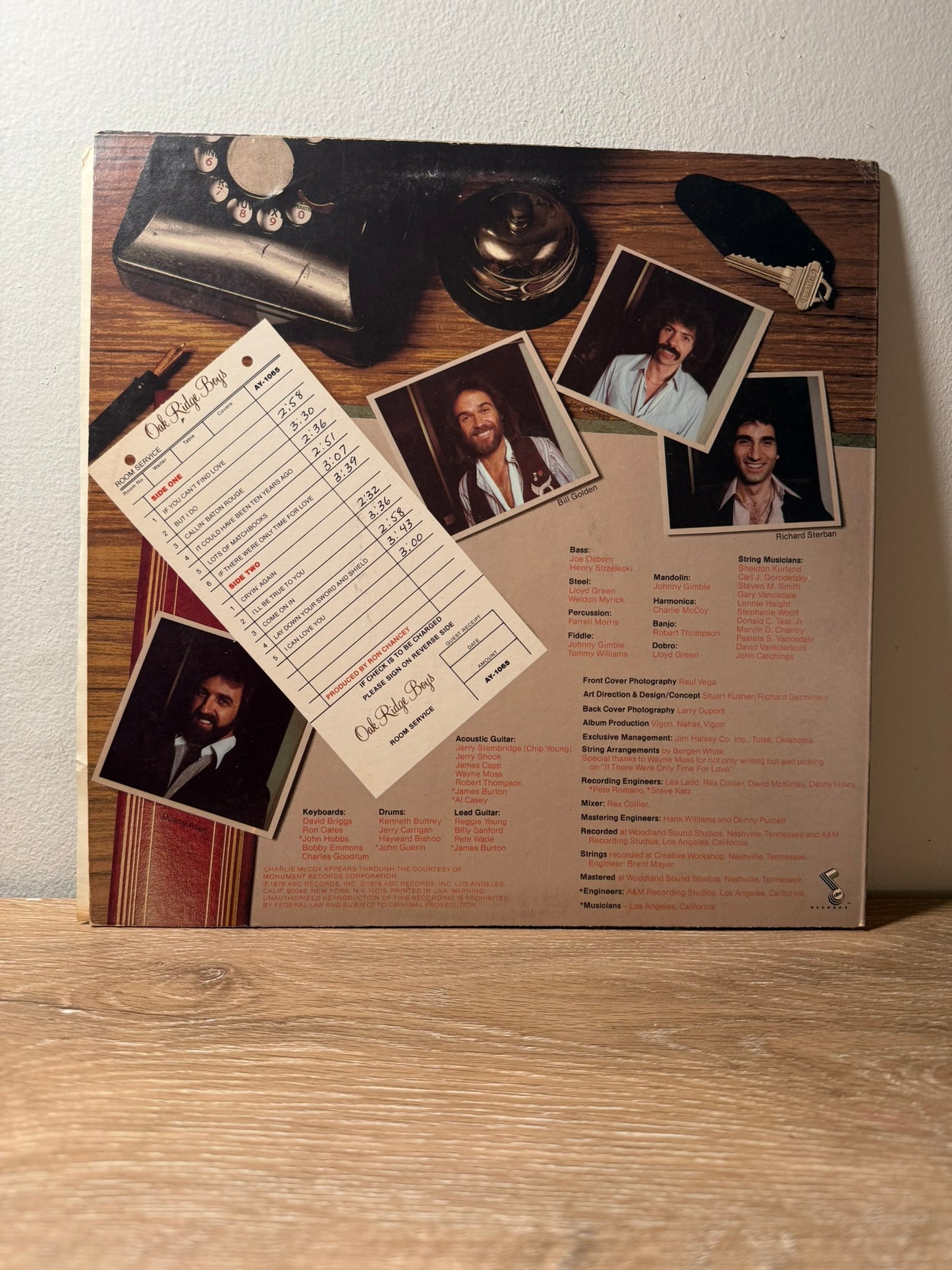 The Oak Ridge Boys – Room Service