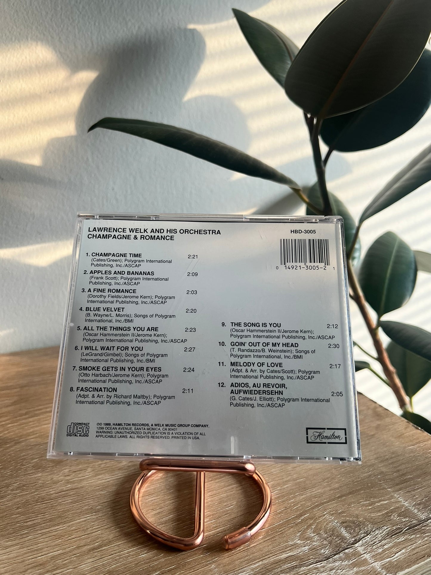 Lawrence Welk And His Orchestra – Champagne & Romance