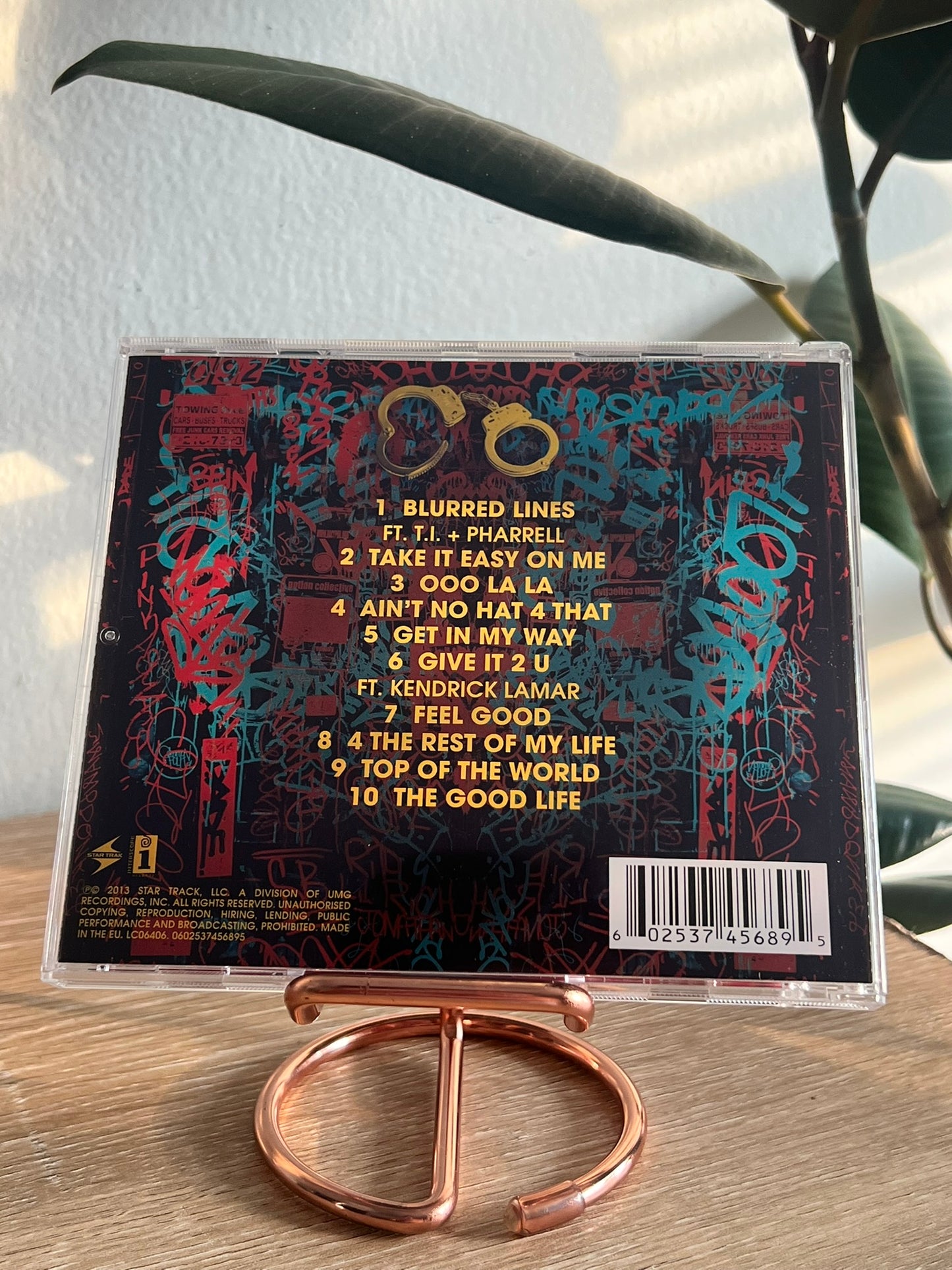 Robin Thicke – Blurred Lines