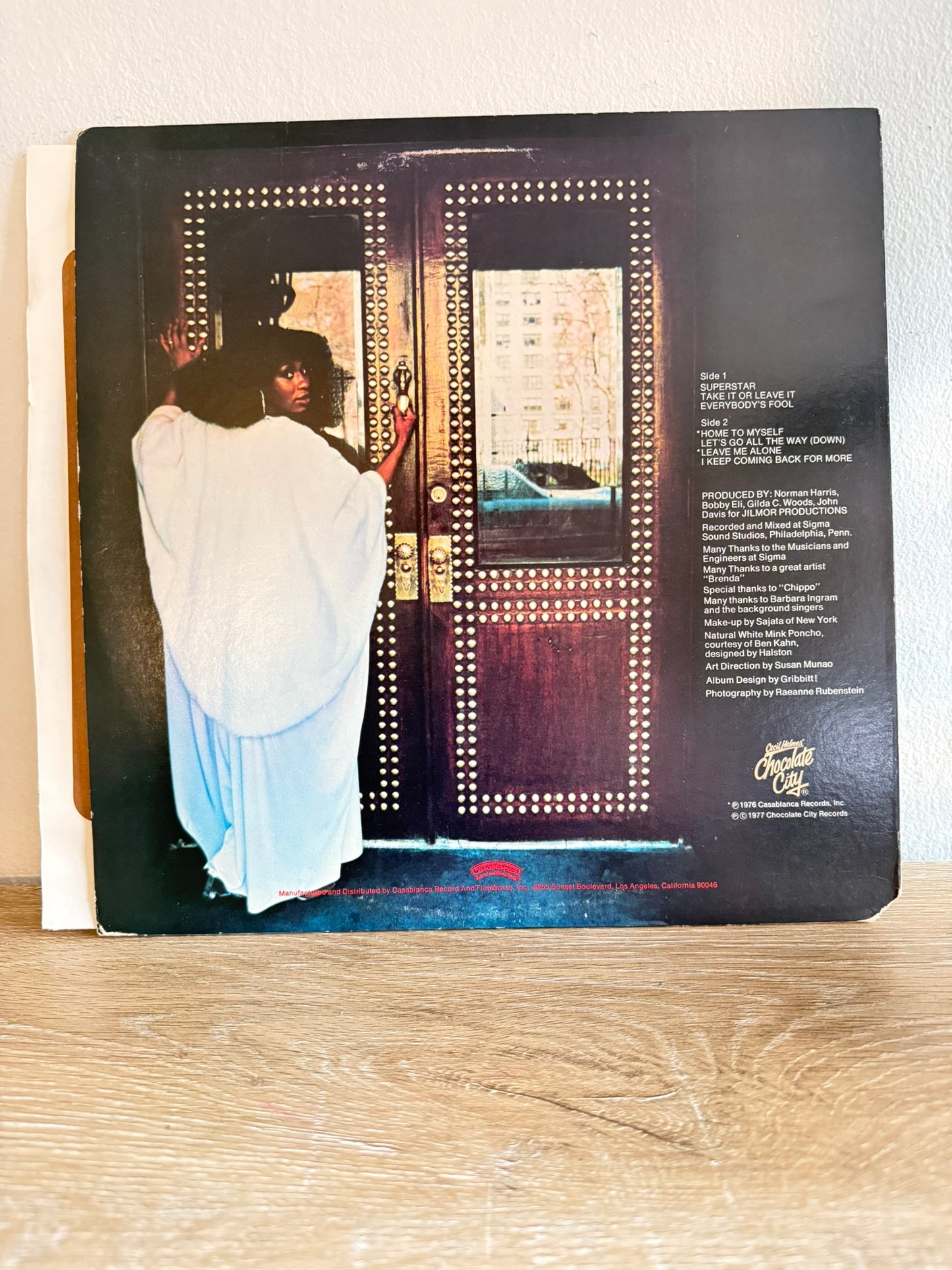 Brenda And The Tabulations – I Keep Coming Back For More