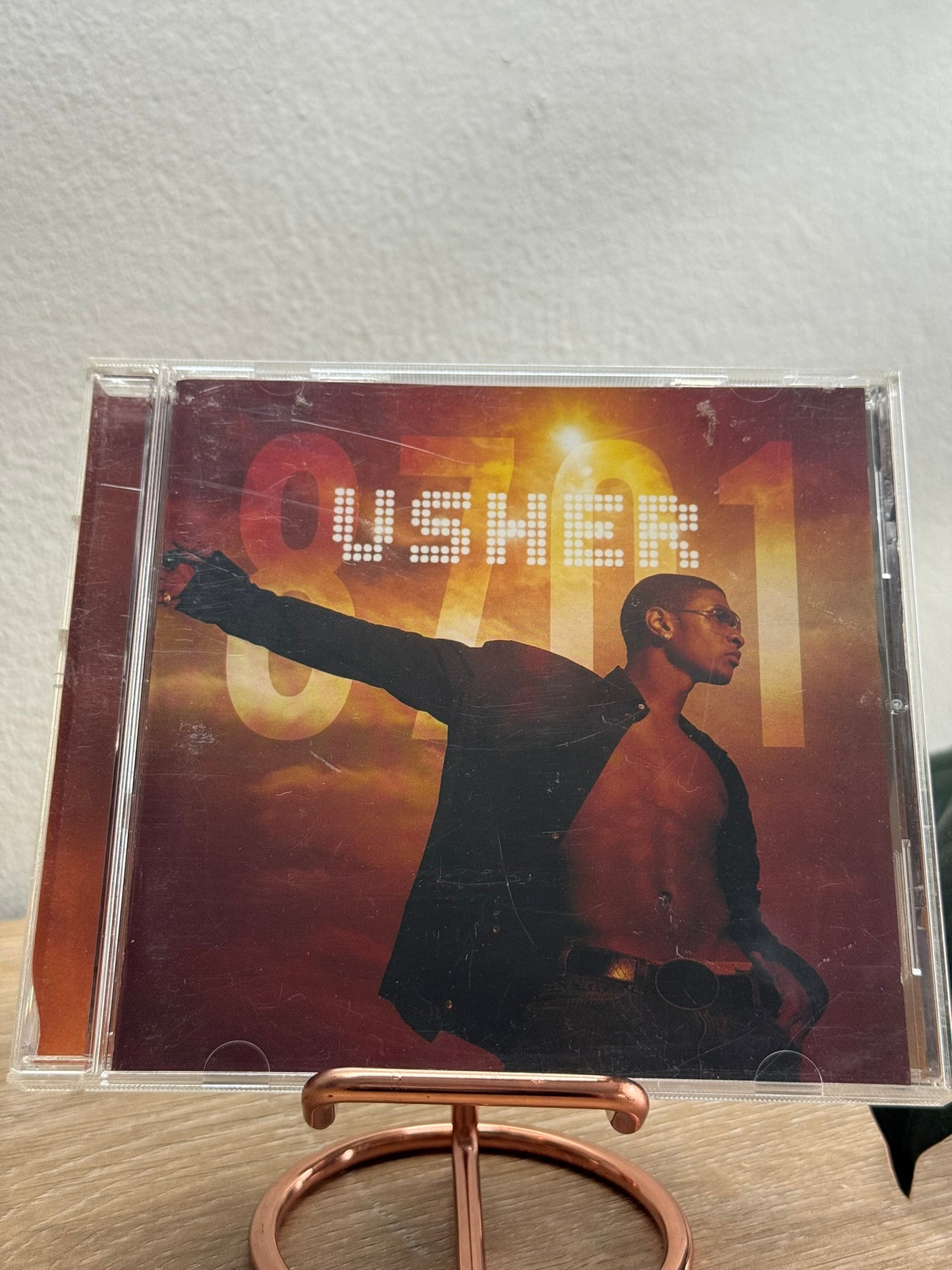 Usher – 8701